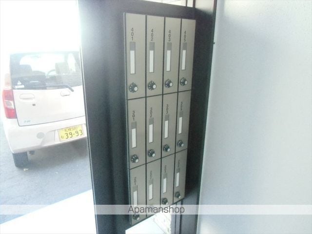 A BOND学園前C棟の内装写真
