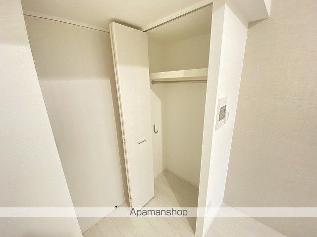 セレニテ江坂グランデの内装写真