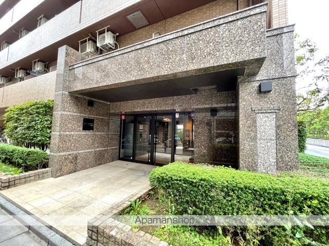 レジディア門前仲町の玄関写真