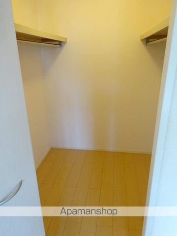 COZY岸里IIの内装写真