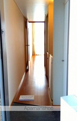レオパレスＲＡＦＦＩＮＥ[1K/20.28m2]の玄関