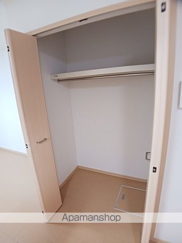 ウエスト イリーデIIの内装写真
