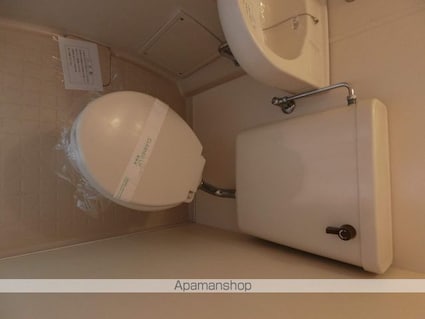 メゾン・ド・マニエール[1R/14.54m2]の玄関