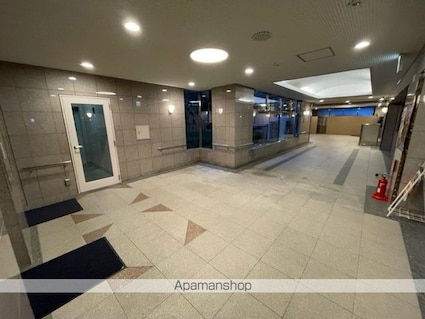 滋賀県長浜市公園町[3LDK/59.5m2]のロビー1