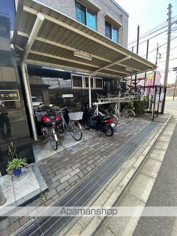 パーシモン湘南の玄関写真