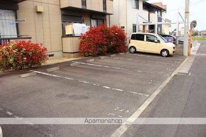 ＹＭハイツ　Ａ・Ｂ・Ｃ棟[2LDK/54.07m2]の駐車場