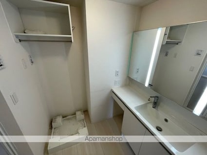 メゾン・ド・クーネル[1LDK/42.79m2]の洗面所