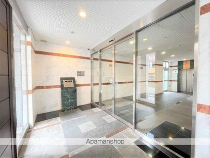 和歌山県和歌山市友田町５丁目[1K/27.63m2]のロビー