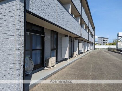 レオパレスＬＯＧＩＮ[1K/23.18m2]のバルコニー