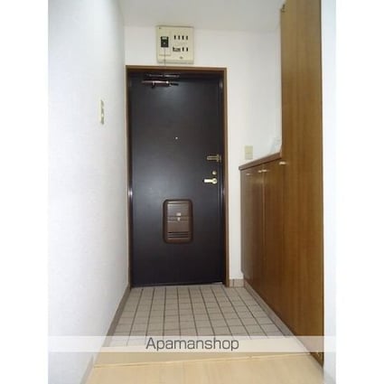 ラウムズ虹ヶ丘[2K/40.7m2]の玄関