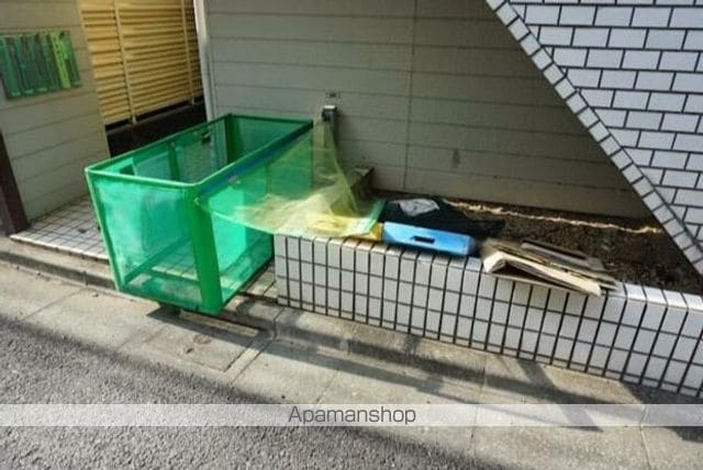 ラフィーネ荻窪Iの玄関写真