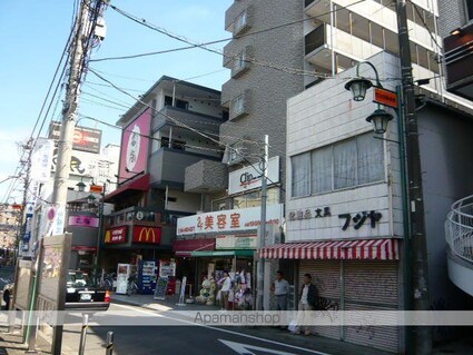 レオパレスホワイトヒルズ西生田[1K/19.87m2]の周辺1