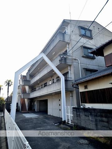 デイジー三条の外観写真