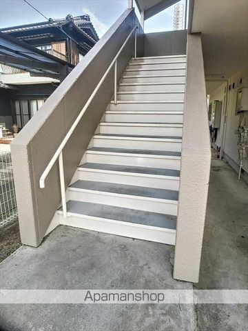 リヴェールKの玄関写真