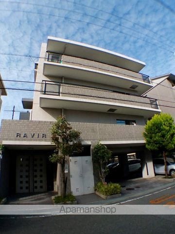 RAVIRの玄関写真