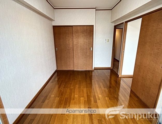 ノイシュロス久万ノ台の内装写真