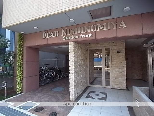 ディア西宮ステーションフロントの玄関写真