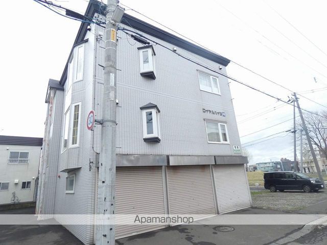 ロイヤルハイツHIの外観写真
