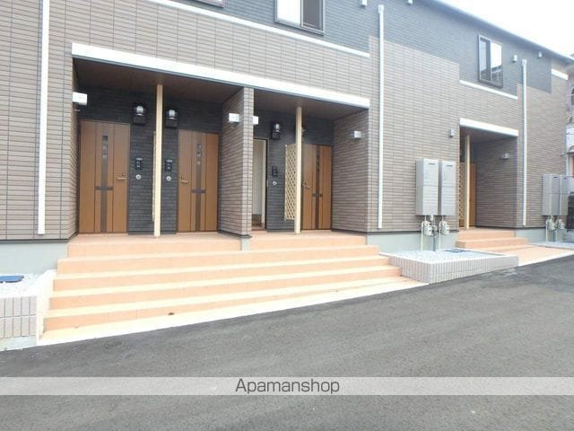 アルバ ファウスト Iの玄関写真