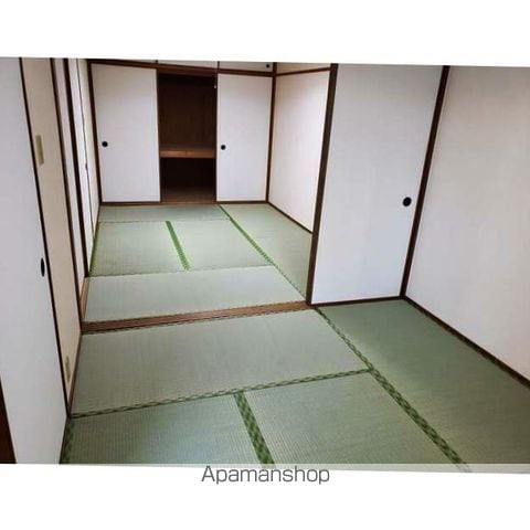 レトゥールビヨン山の田IIIの内装写真
