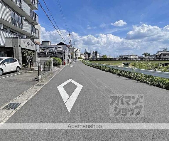 ＪＲ東海道本線 長岡京駅 徒歩8分 3階建 築6年の周辺写真