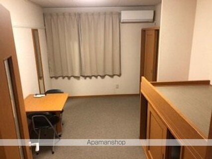 レオパレス飯野坂　Ｙ　Ｋ[1K/23.71m2]のリビング・居間