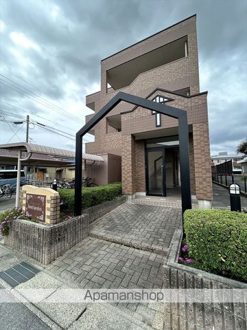 フォレスト カワハラの玄関写真