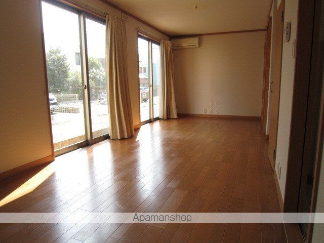 平塚市 2階建 築21年の内装写真