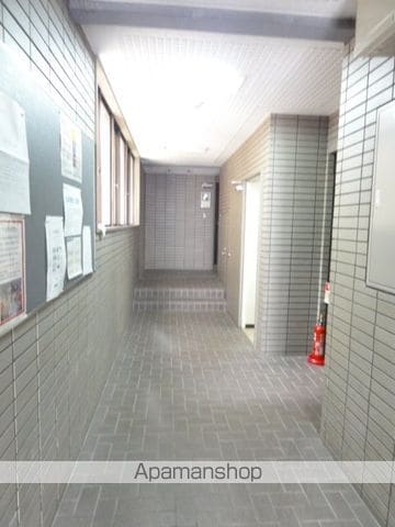 ティアラTRIPLEONEDEMの内装写真