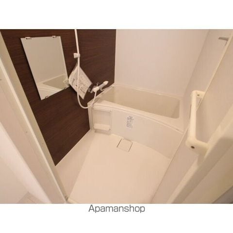 ラフィーネ近代美術館前の内装写真