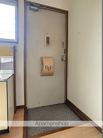 ホワイトアベニュIの内装写真
