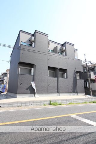 VILLAGE 響 一号館の外観写真