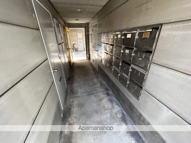 高木マンションの玄関写真