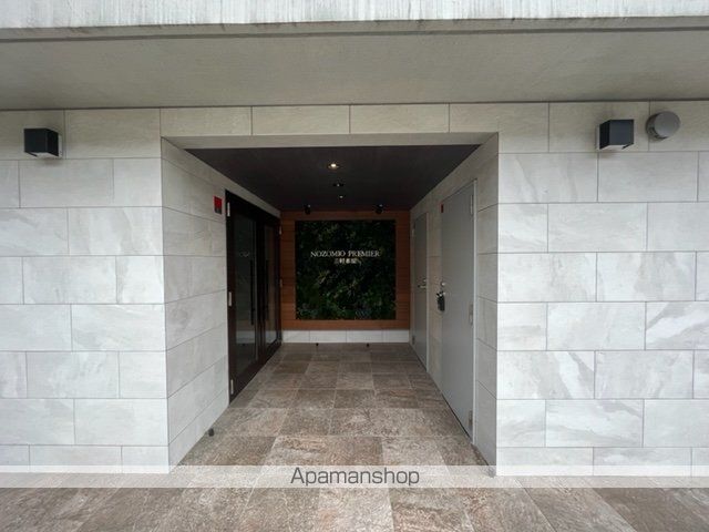 NOZOMIO PREMIER三軒茶屋の玄関写真