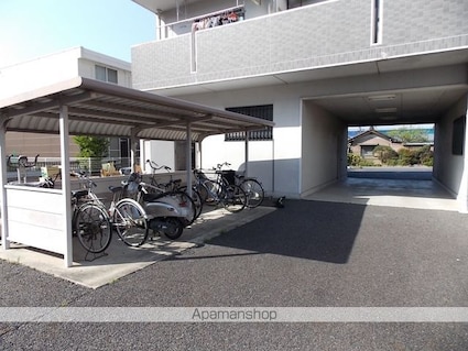 愛知県小牧市堀の内５丁目[1DK/36m2]の共用部1
