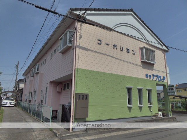 コーポリヨンの外観写真