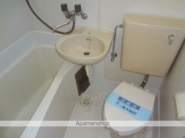 ロイヤルハイツ池田の内装写真
