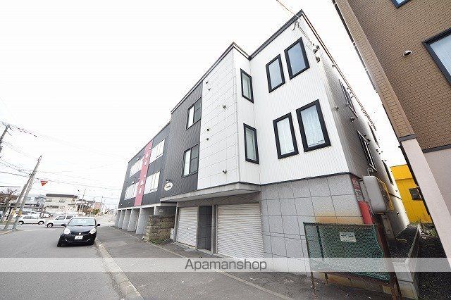 クレセリア新川の外観写真