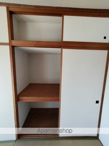 日立ビルの内装写真
