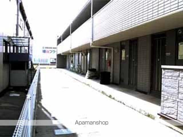 レオパレスグリーン・フィールドの玄関写真