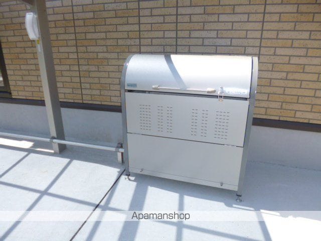 【八千代市大和田新田のアパートの写真】