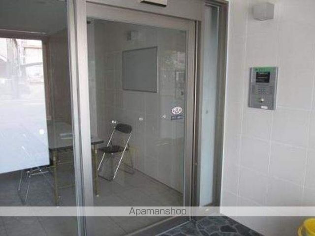 ヴェルデみなみの玄関写真