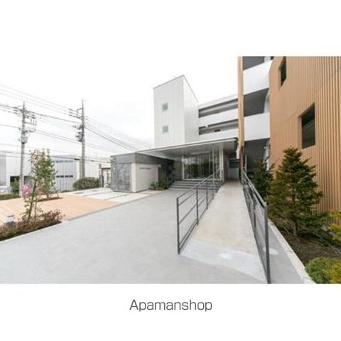 アンソレイユ氷川台の玄関写真