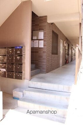 ゴールデンハイツ[1K/20.85m2]のエントランス1