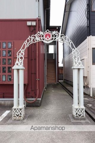 レクリオ荻布新町の玄関写真