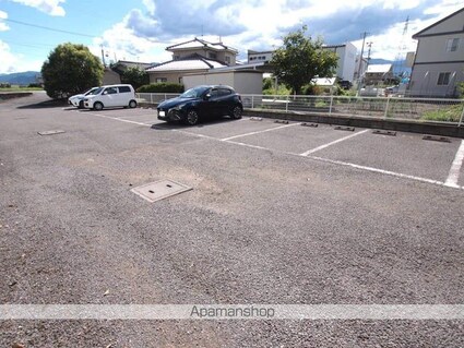 レオパレスもえぎ[1K/23.18m2]の駐車場2