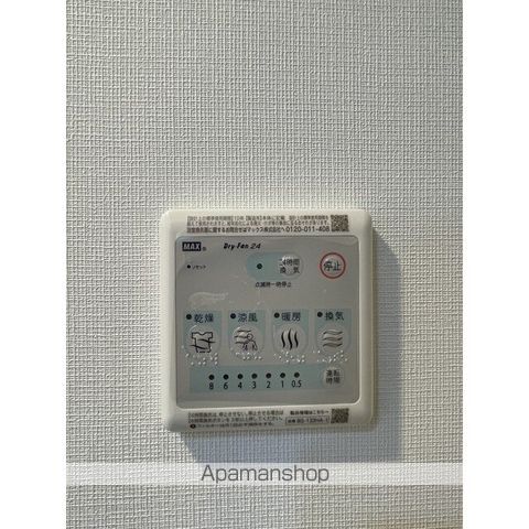 コンフォリア・リヴ上野の内装写真