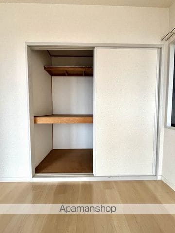 ポアソン日出 A棟の内装写真