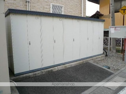 アプリコット[2LDK/58.86m2]の共用部1