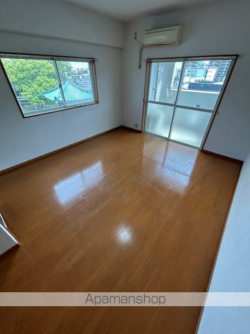 アリュール・アイの内装写真